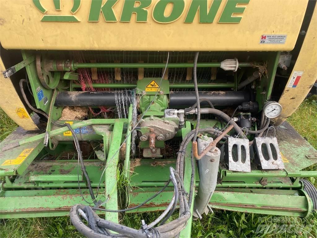 Krone CV150 XC ラウンドベーラー