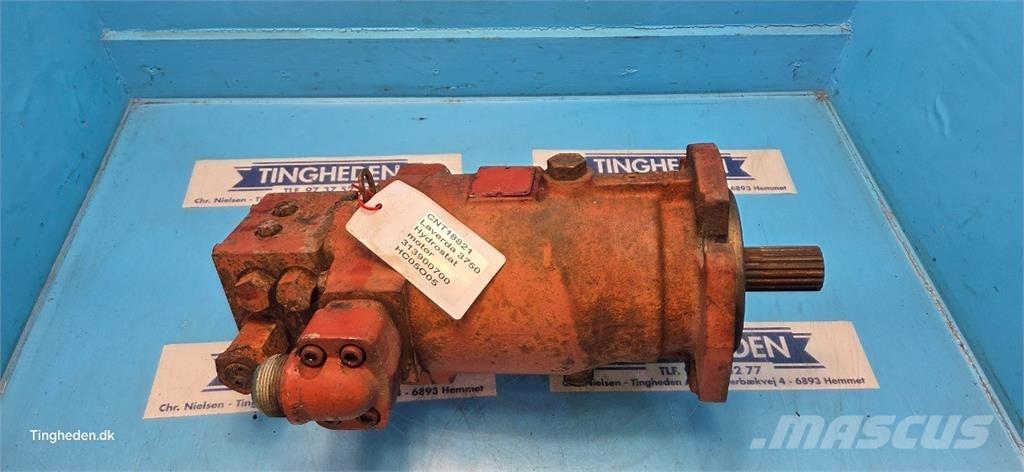 Laverda 3750 油圧機