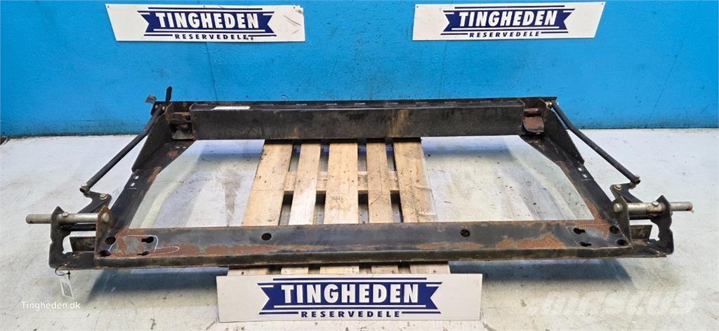 MacDon  コンバインハーベスターアクセサリー・アタッチメント