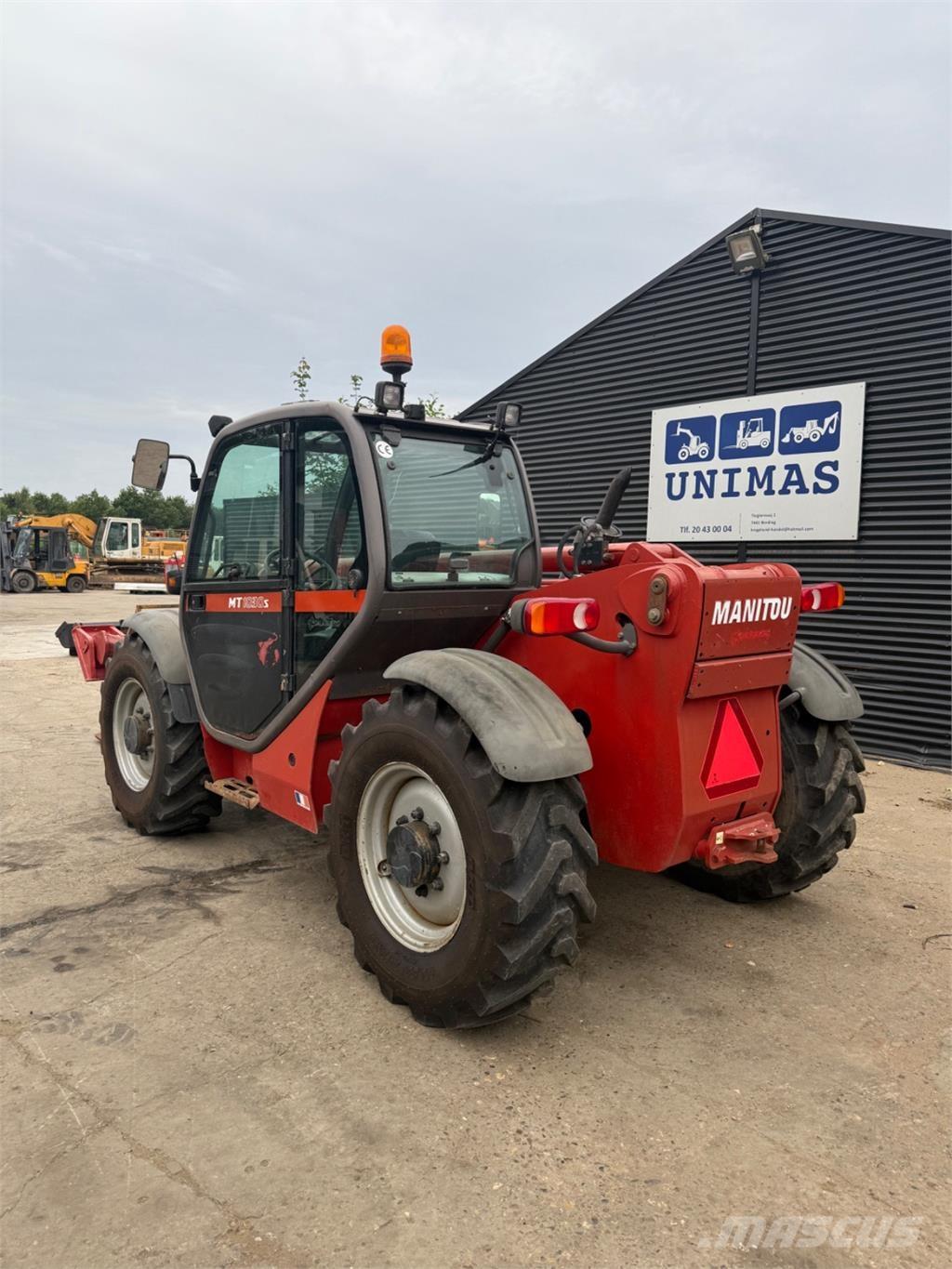 Manitou MT1030 テレスコーピックハンドラー