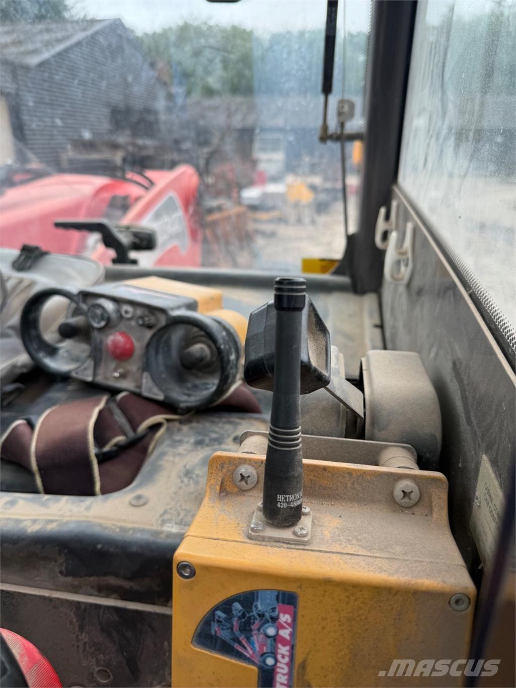 Manitou MT1840 テレスコーピックハンドラー