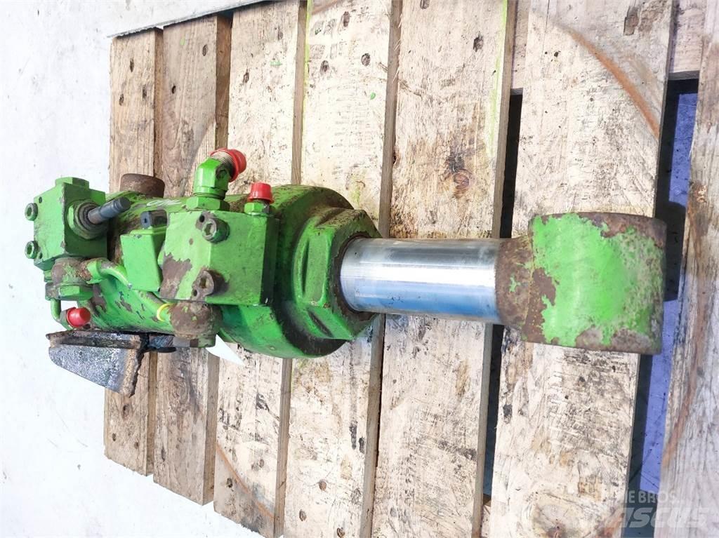 Merlo 30.6 油圧機