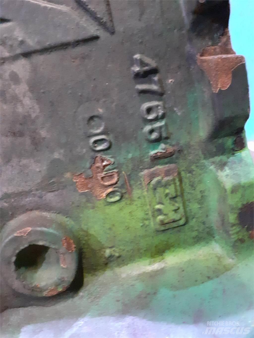 Merlo 30.9 アクスル