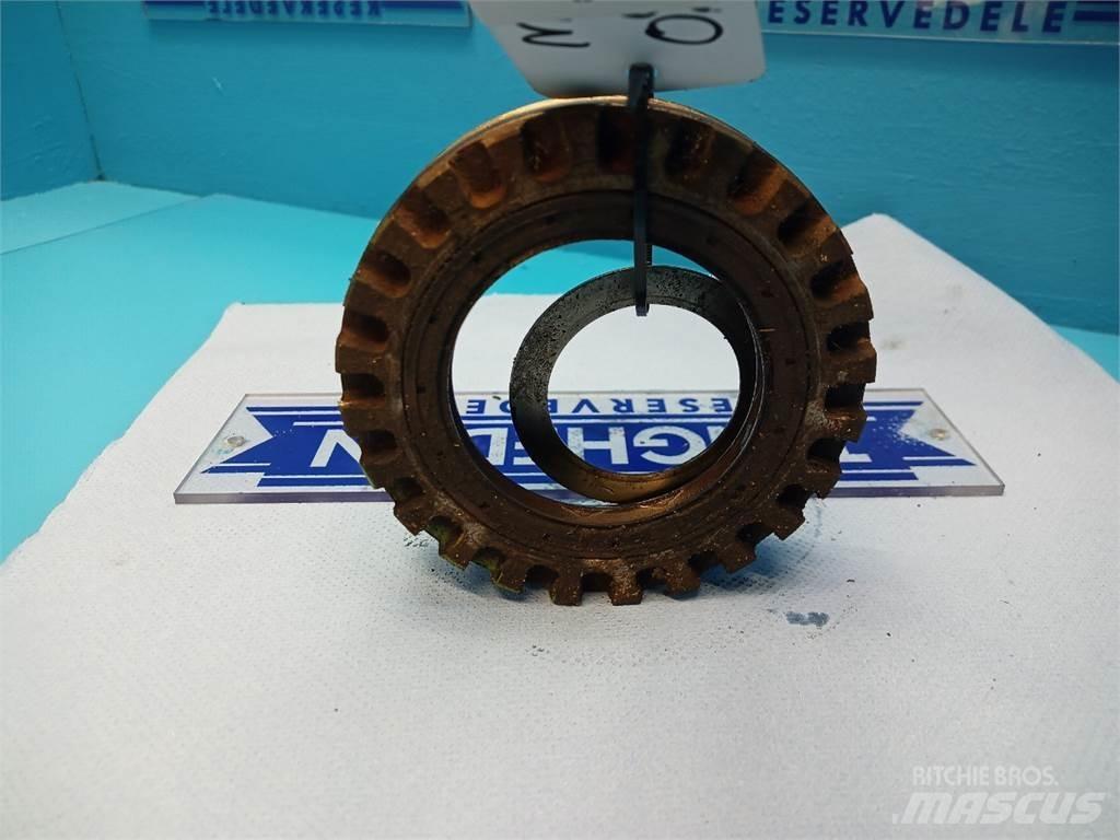 Merlo 40.7 アクスル