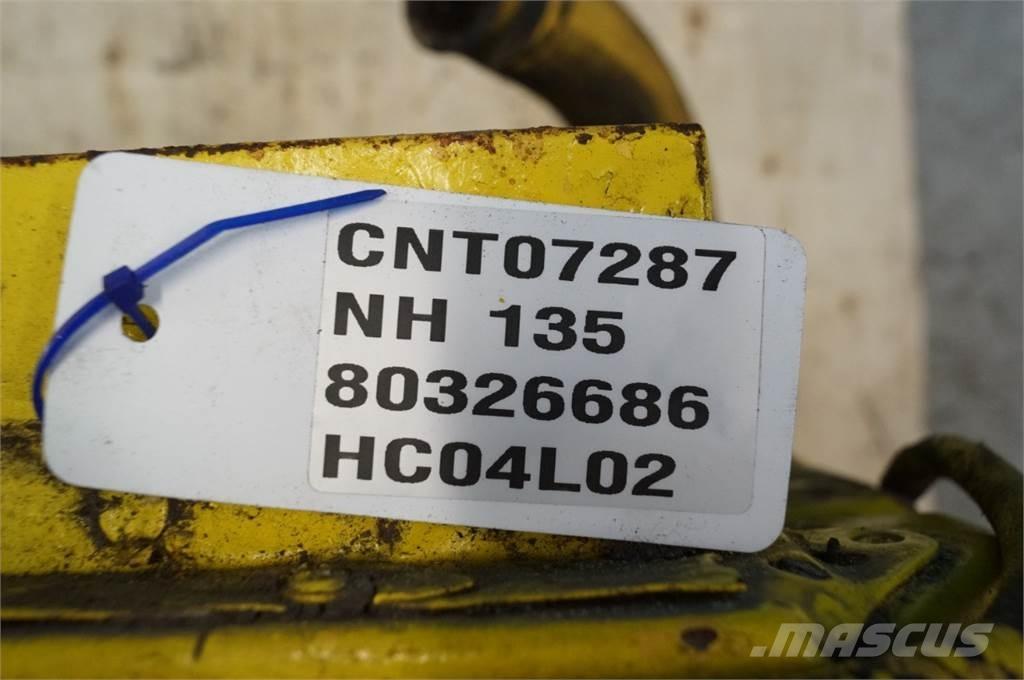 New Holland 135 ラジエター