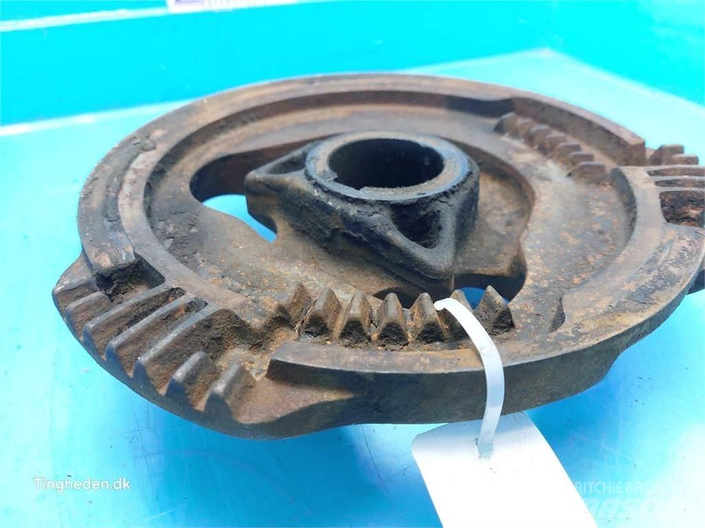 New Holland 4860 その他飼料収穫設備
