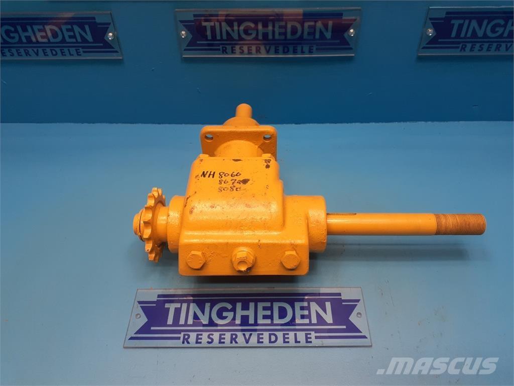 New Holland 8080 トランスミッション