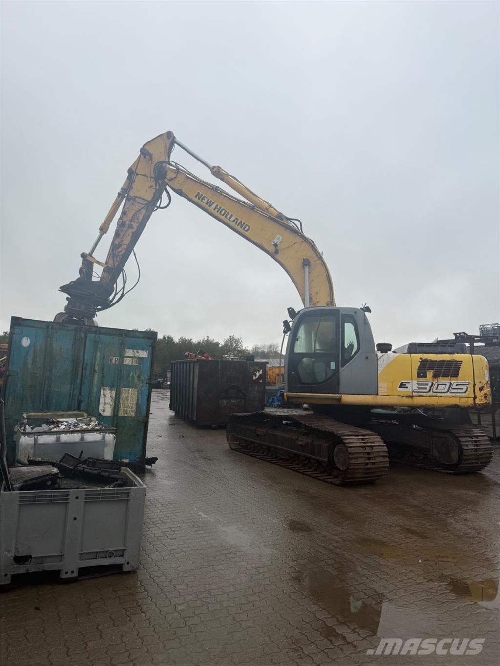 New Holland E305 大型油圧ショベル12t以上（パワーショベル・ユンボ）