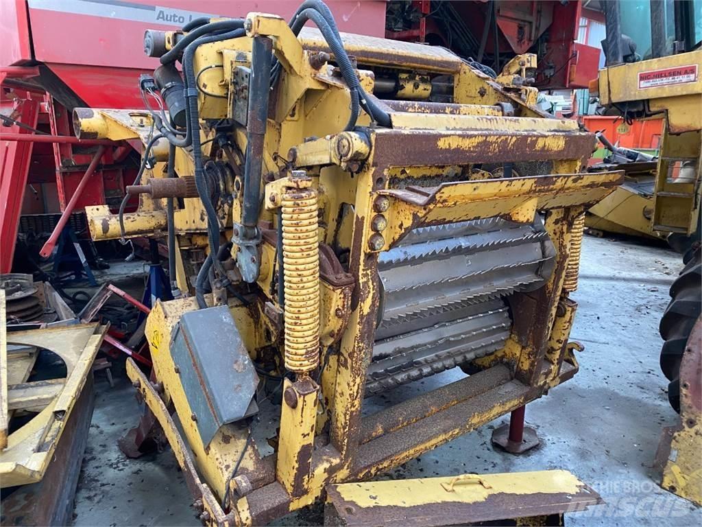 New Holland FX38 牧草機械用アクセサリー
