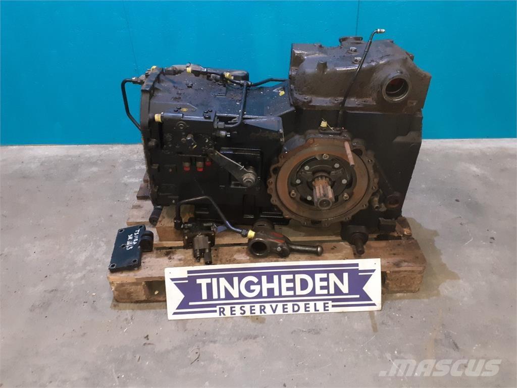 New Holland L85 トランスミッション