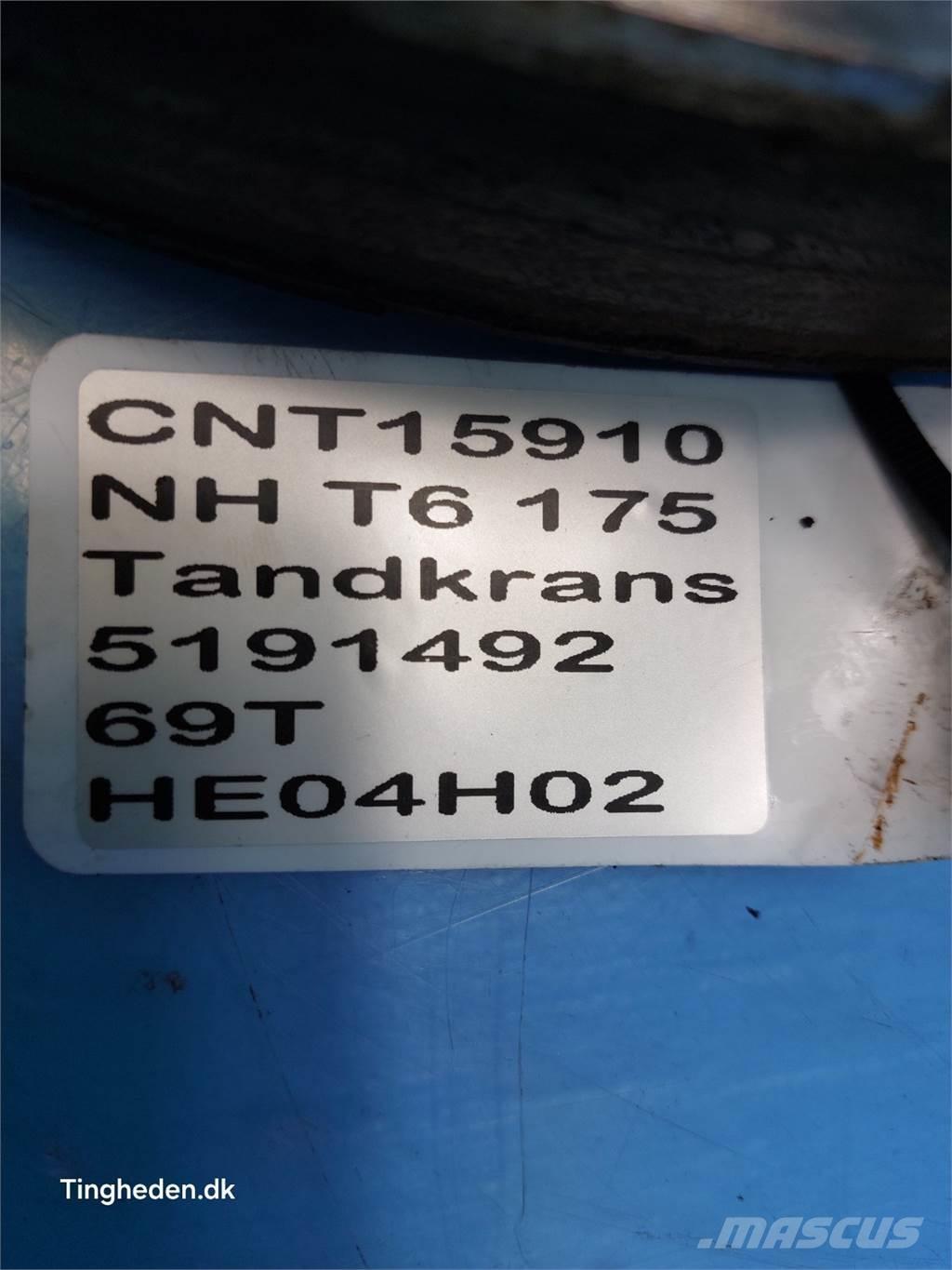New Holland T6 トランスミッション