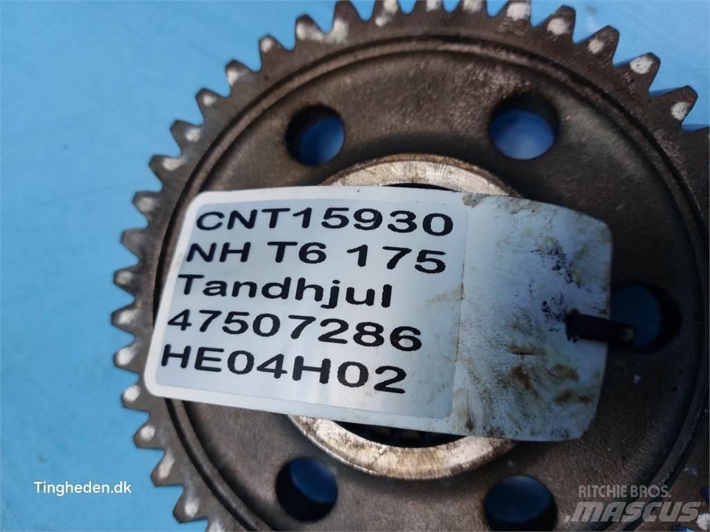 New Holland T6 トランスミッション