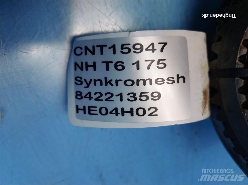 New Holland T6 トランスミッション