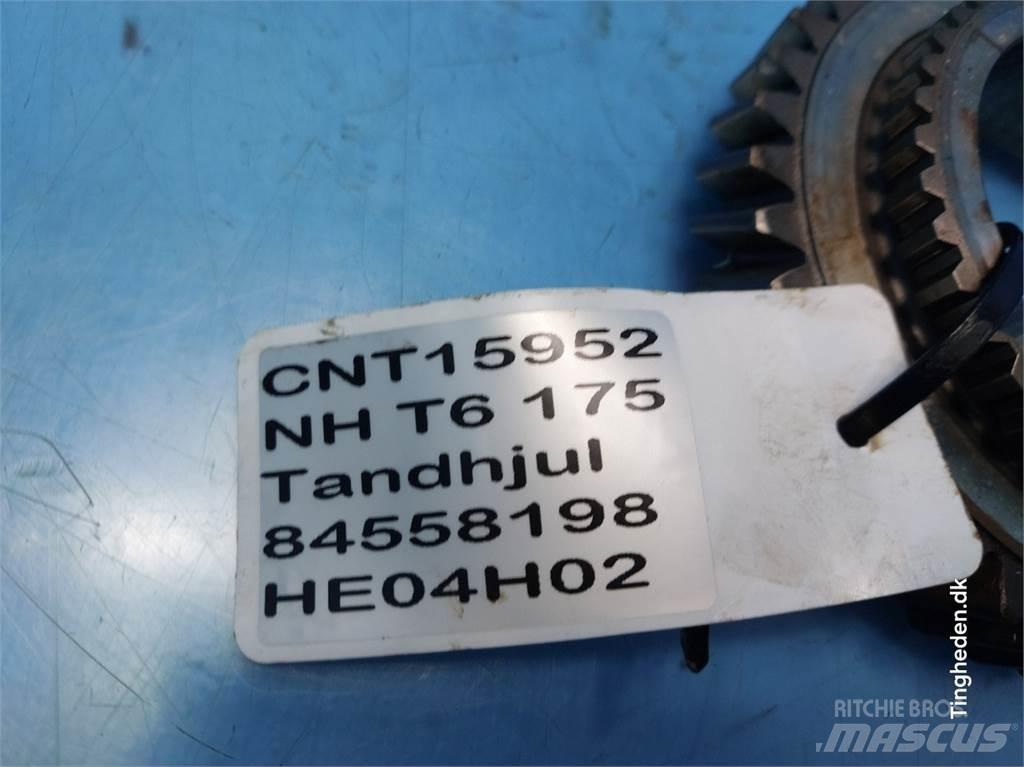 New Holland T6 トランスミッション