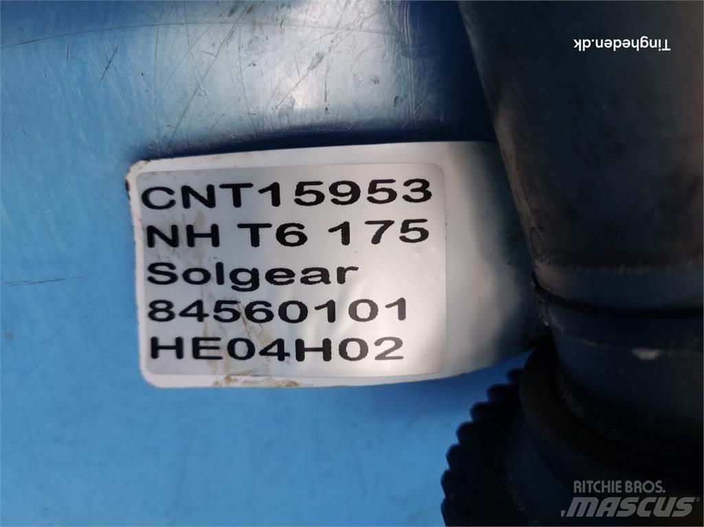 New Holland T6 トランスミッション