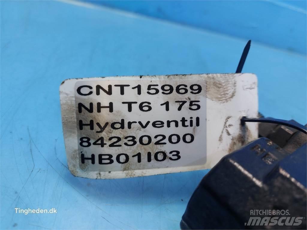 New Holland T6 油圧機