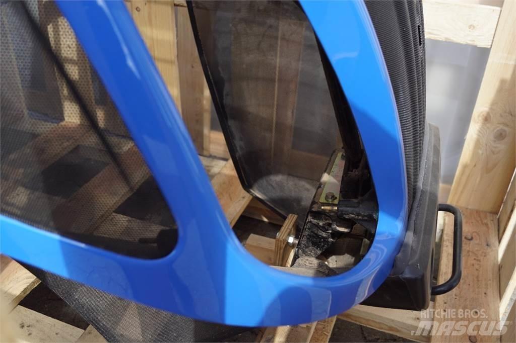 New Holland T8 その他トラクターアクセサリー・アタッチメント