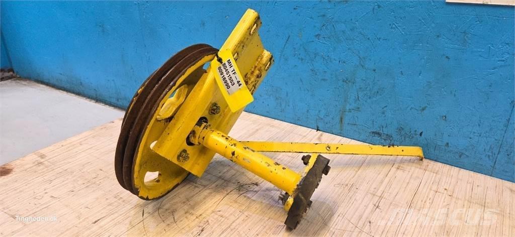 New Holland TF44 農業機械 -　その他