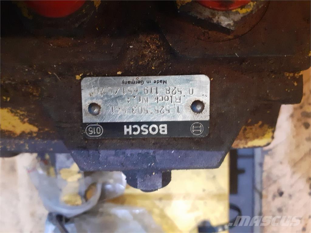 New Holland TF78 油圧機