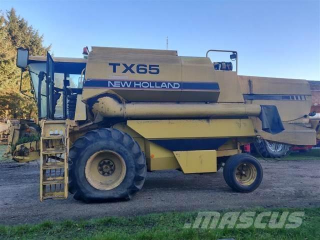 New Holland TX65 コンバイン