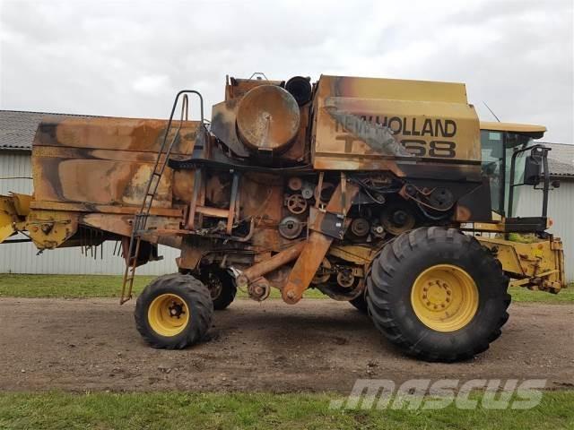 New Holland TX68 コンバイン