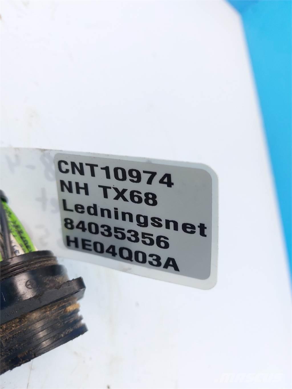 New Holland TX68 電子機器
