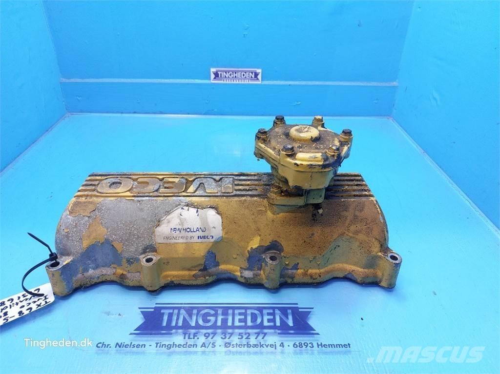 New Holland TX68 エンジン