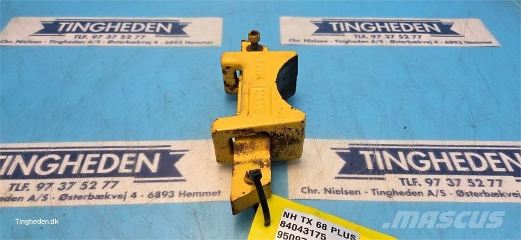New Holland TX68 砂と塩撒き専用車