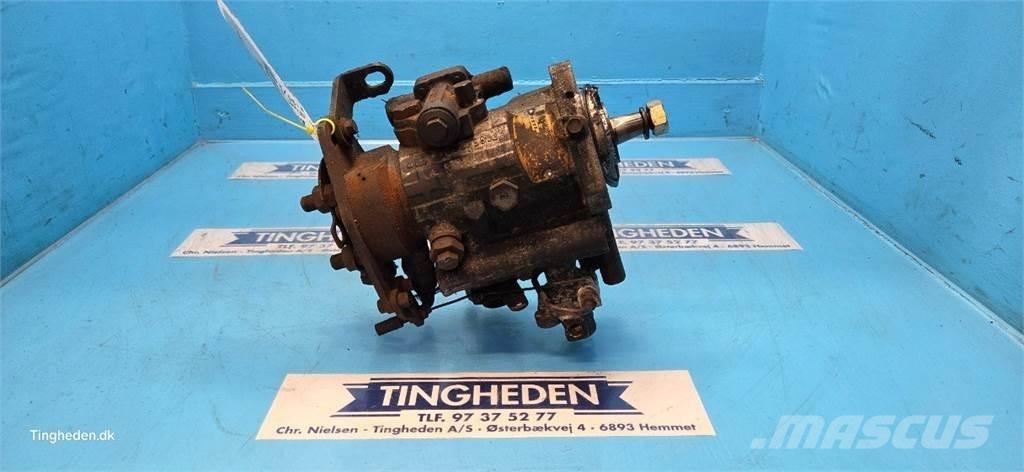 Perkins 1004-40T エンジン