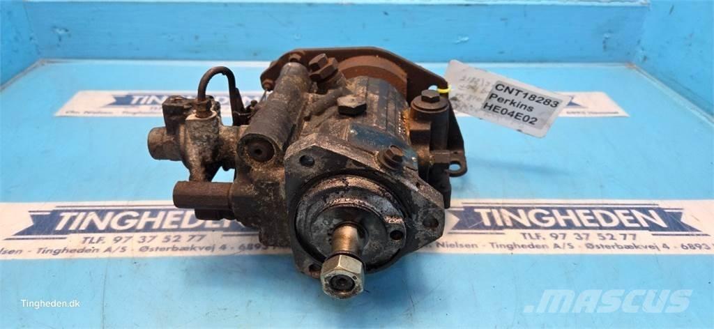 Perkins 1004-40T エンジン