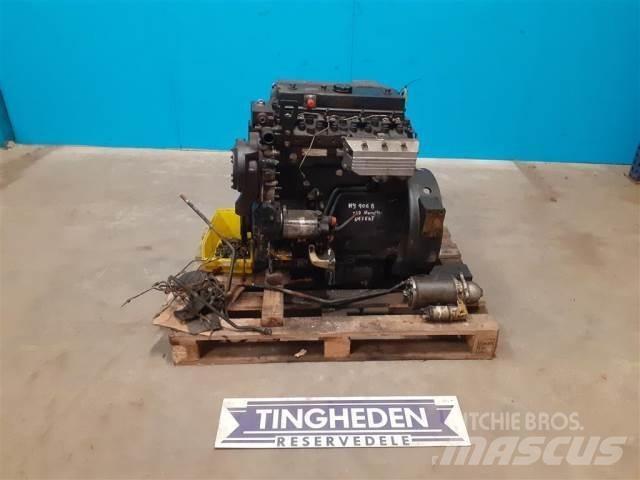 Perkins 1004-4T エンジン