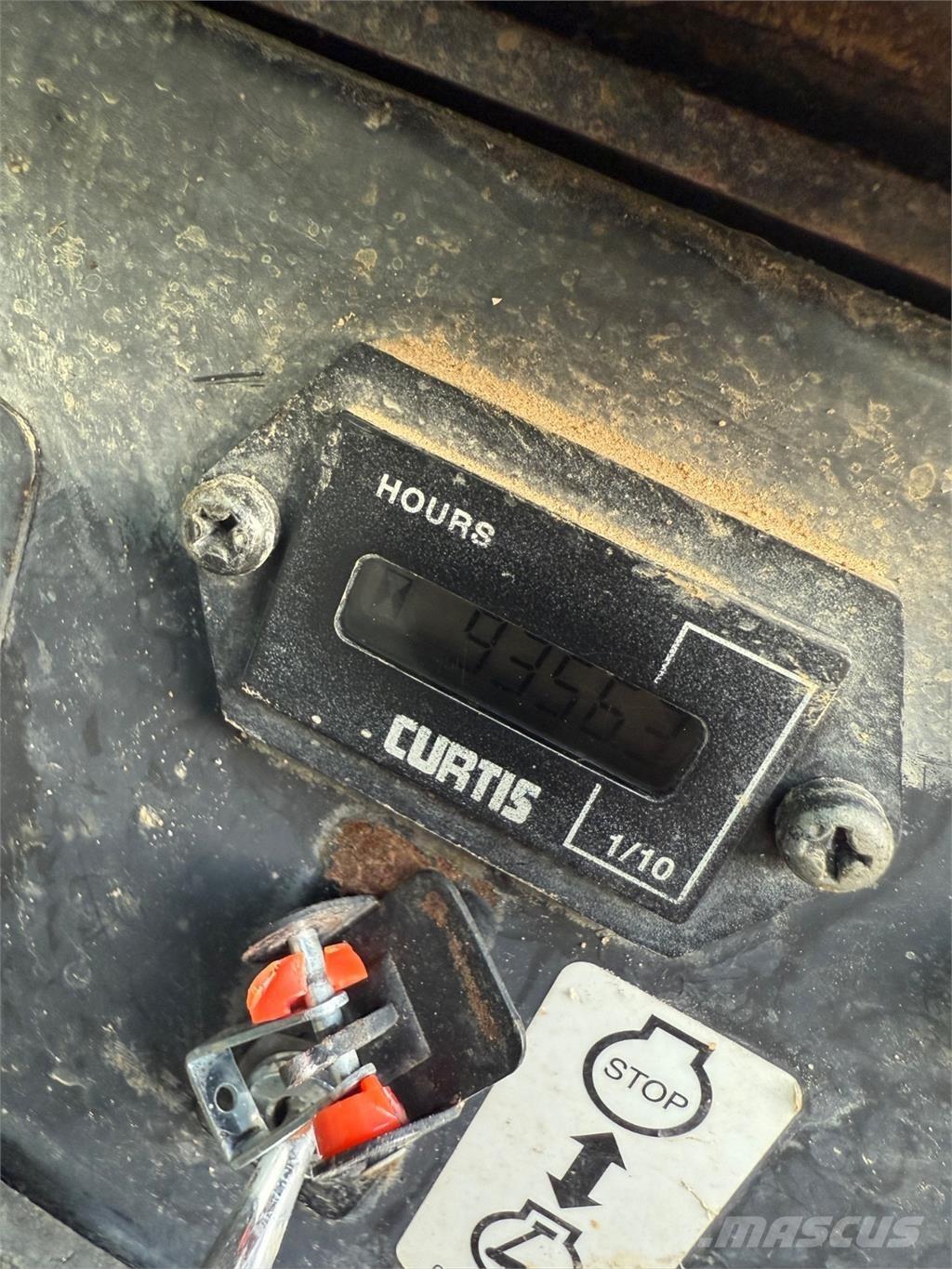 Takeuchi TB1140 大型油圧ショベル12t以上（パワーショベル・ユンボ）