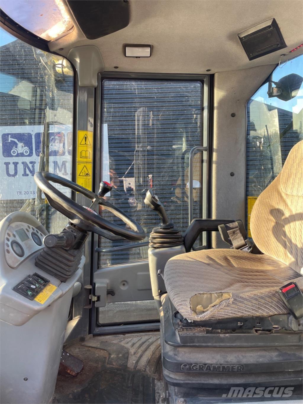 Terex TL120 ホイールローダー・タイヤショベル