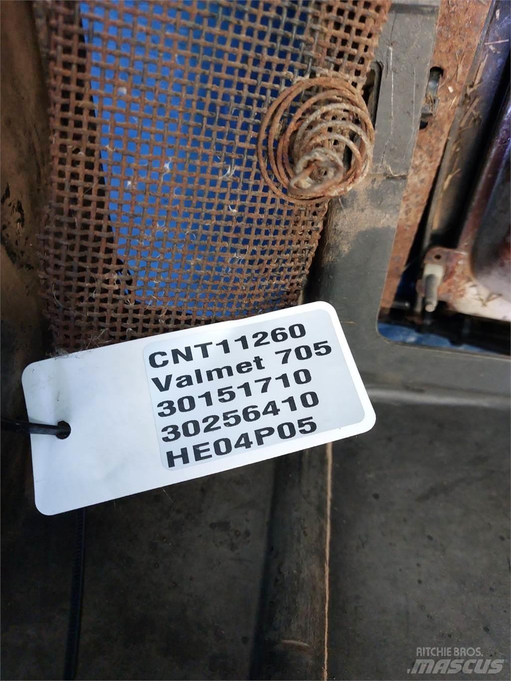 Valmet 705 ラジエター