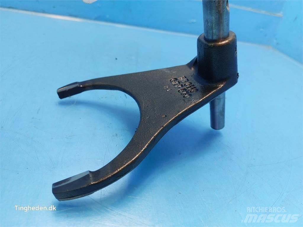 Valmet 8050 トランスミッション