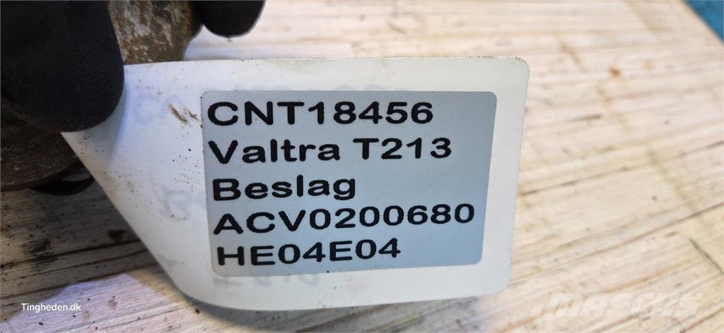 Valtra T213 その他トラクターアクセサリー・アタッチメント