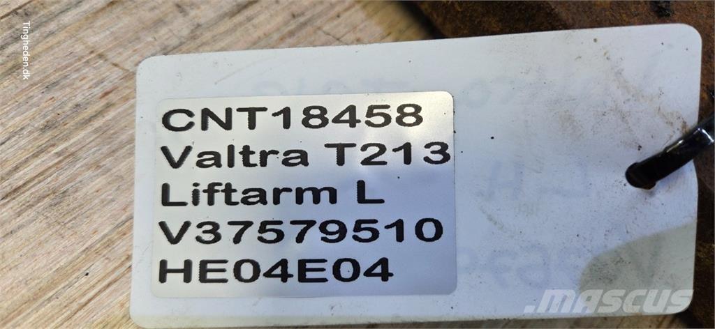 Valtra T213 その他トラクターアクセサリー・アタッチメント