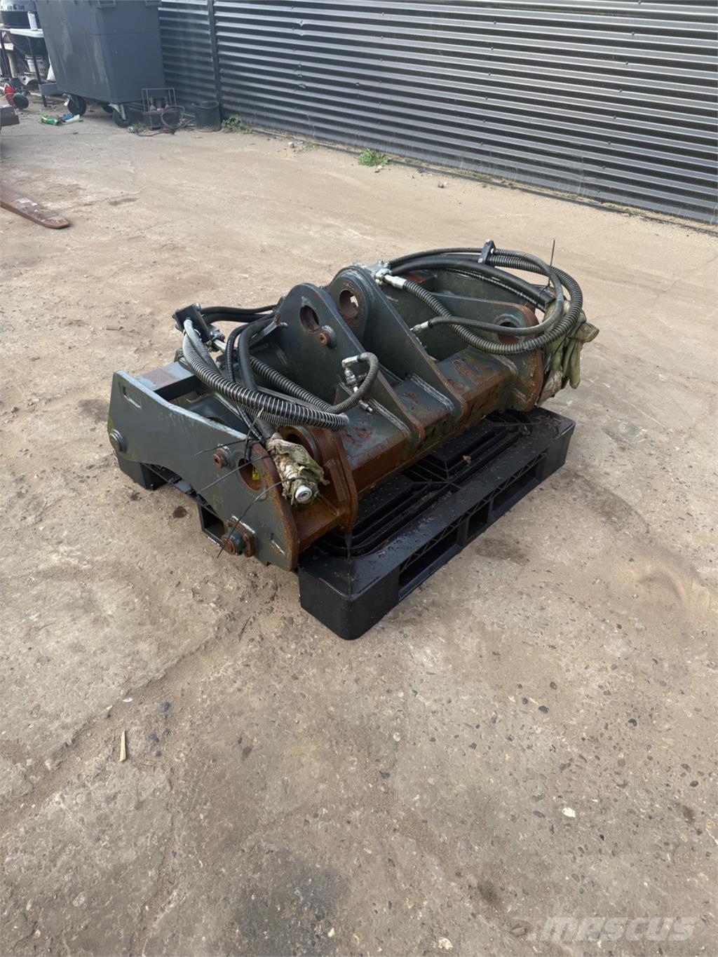 Volvo BM クイックヒッチ