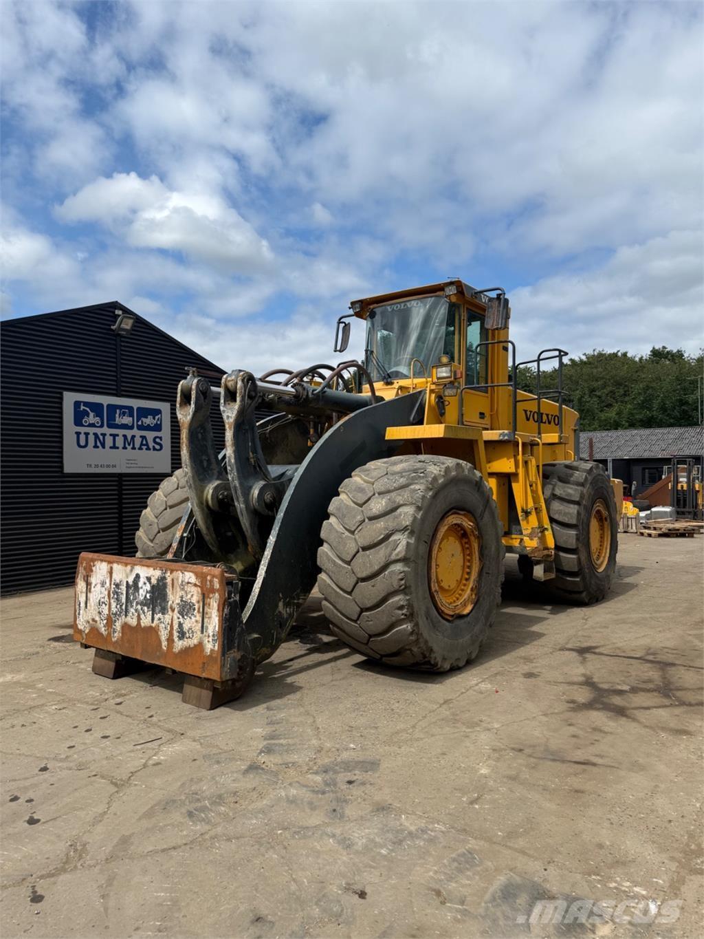 Volvo L330D ホイールローダー・タイヤショベル