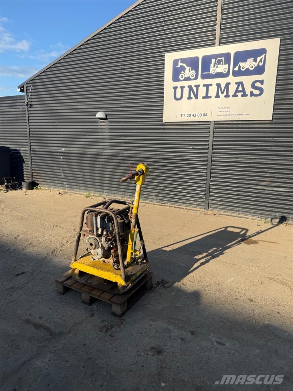 Wacker DPU2950 プレートコンパクター