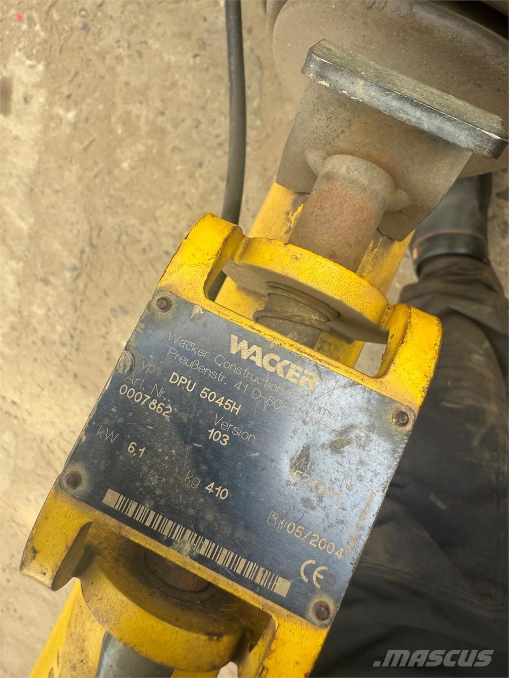 Wacker DPU5045 プレートコンパクター