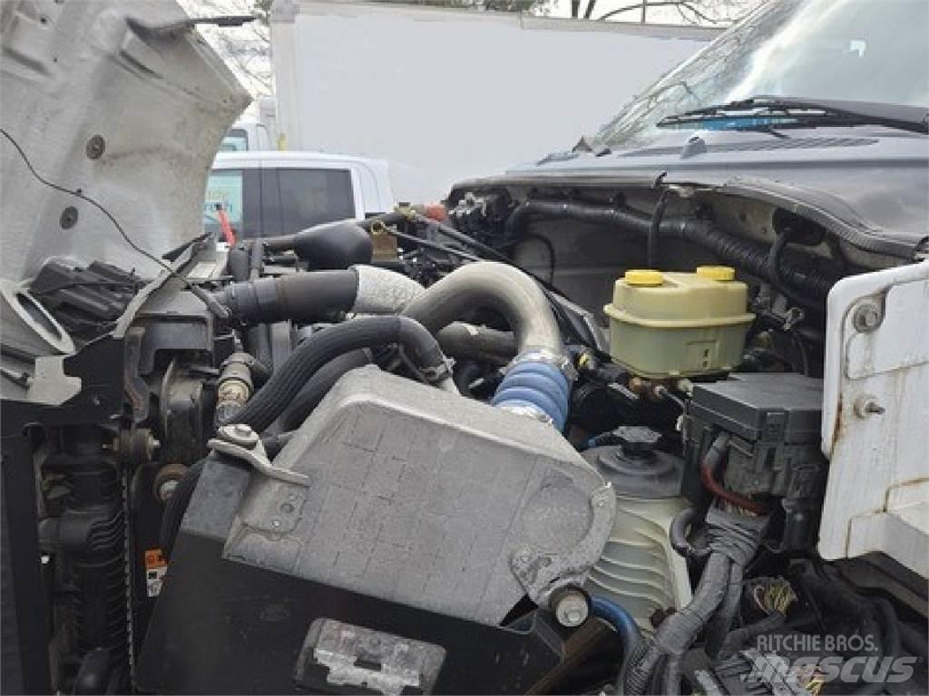 Ford F650 飲料運送車両