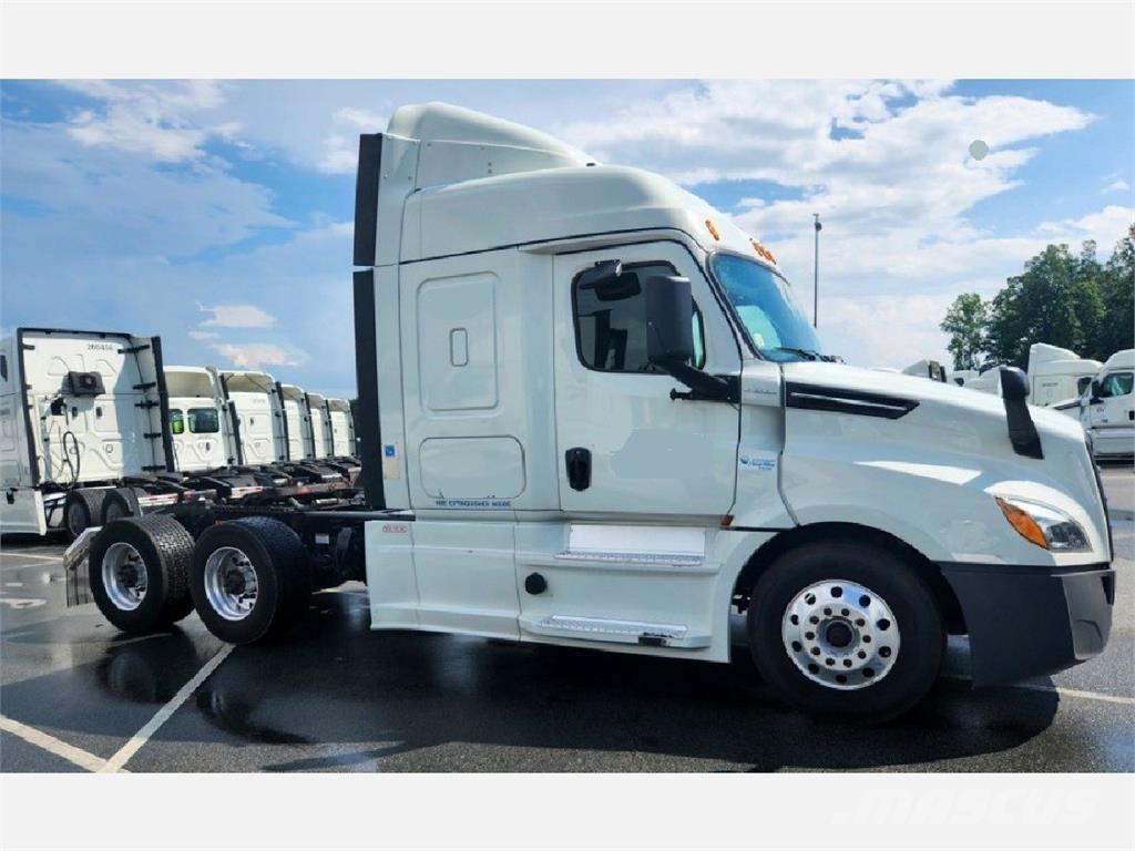 Freightliner 126 中古トラクターヘッド | トレーラーヘッド