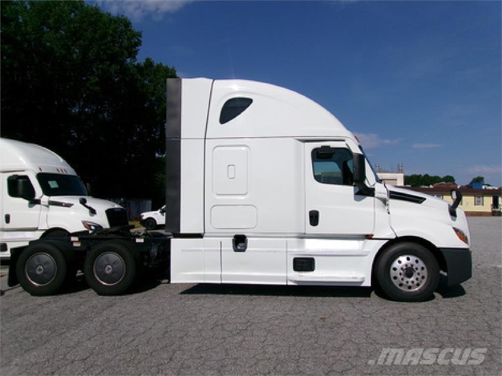Freightliner 126 中古トラクターヘッド | トレーラーヘッド