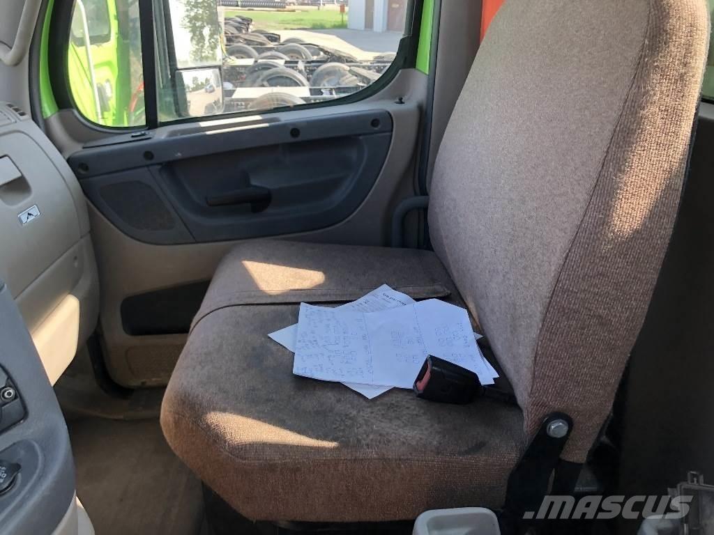 Freightliner CA113 中古トラクターヘッド | トレーラーヘッド