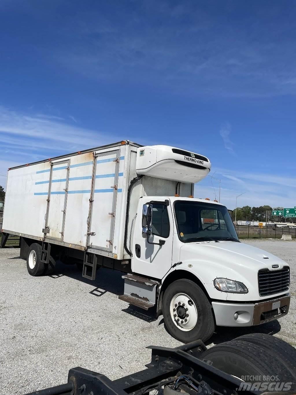 Freightliner M2 冷凍冷蔵車