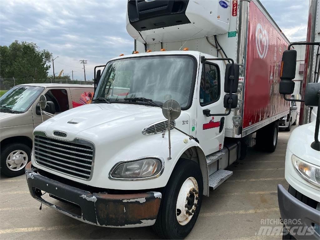 Freightliner M2 冷凍冷蔵車