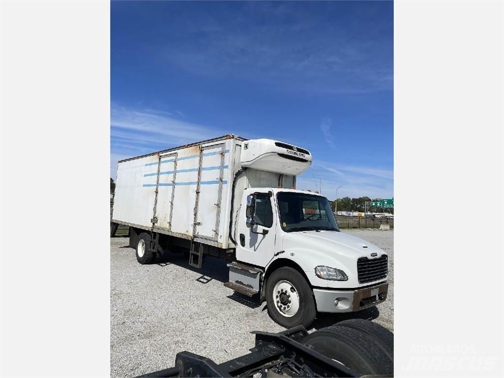 Freightliner M2 冷凍冷蔵車