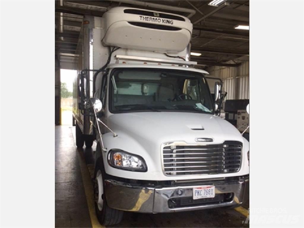 Freightliner M2 冷凍冷蔵車