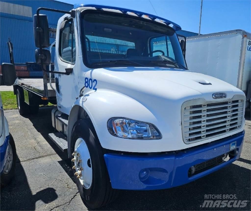 Freightliner M2 平ボディー